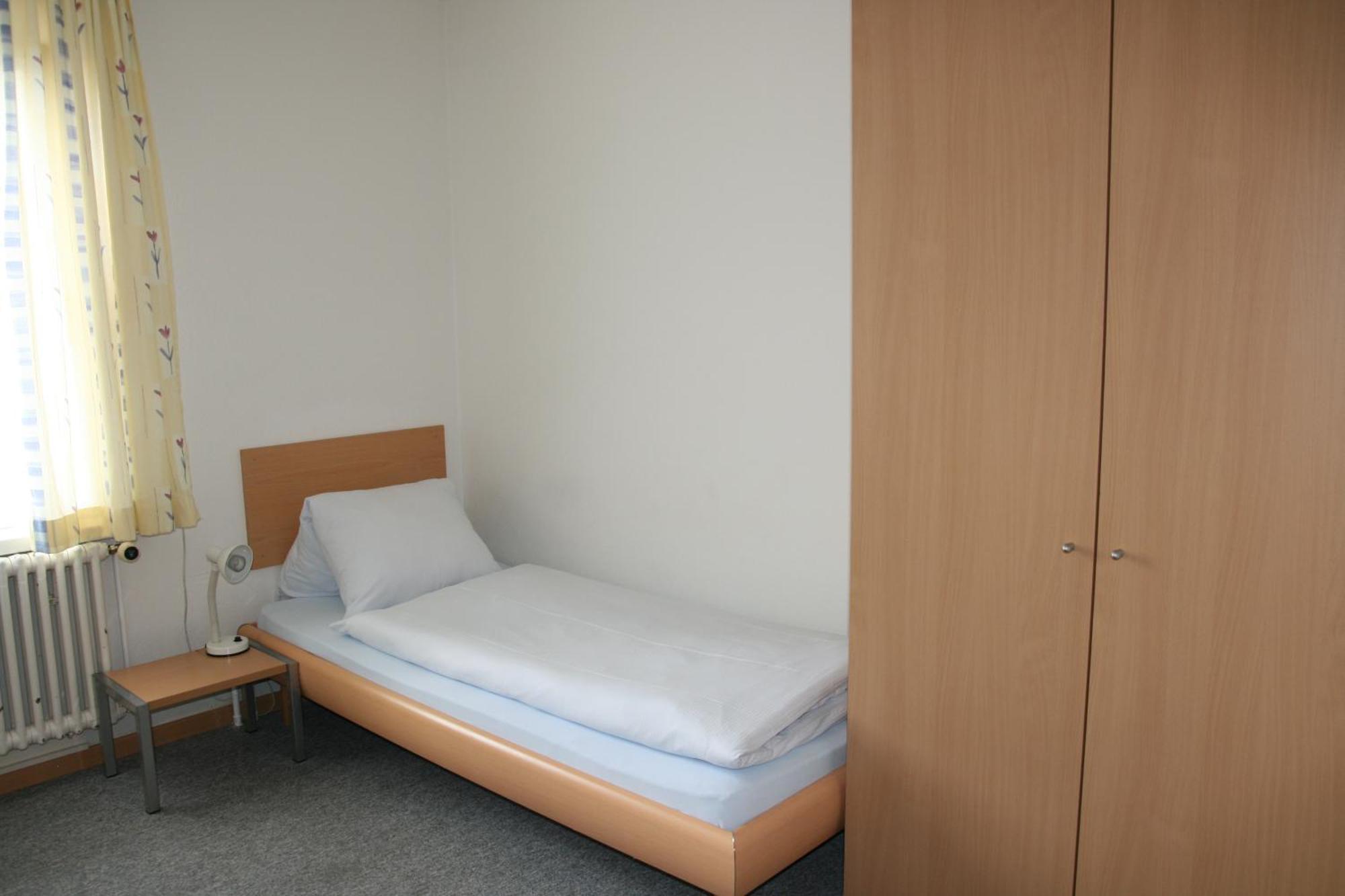 Hotel Glaernisch Hof Хорґен Екстер'єр фото