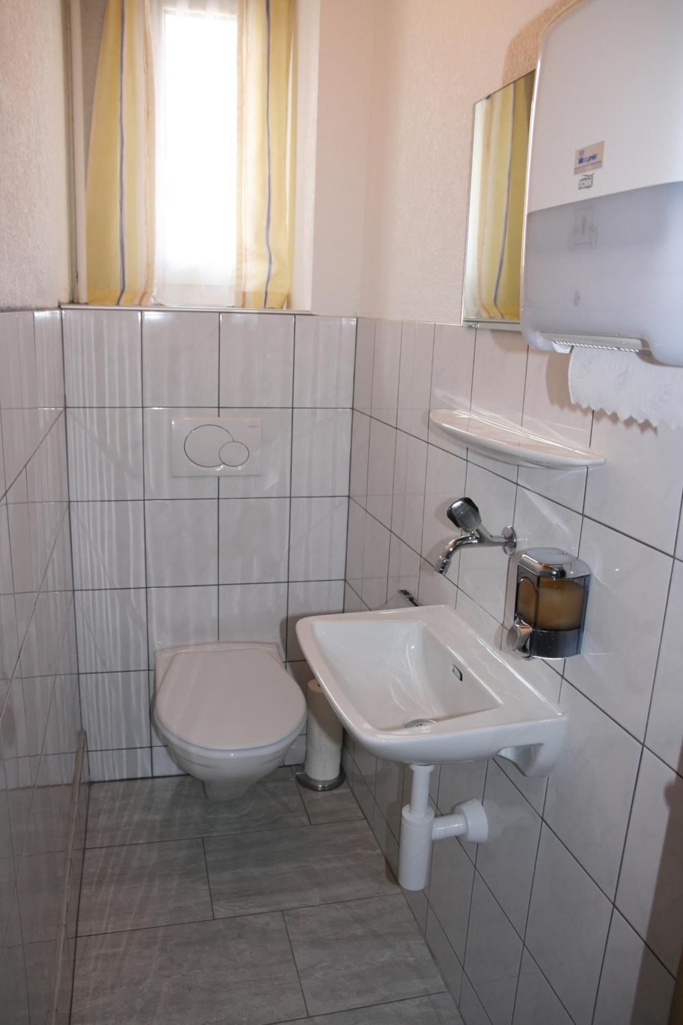 Hotel Glaernisch Hof Хорґен Екстер'єр фото