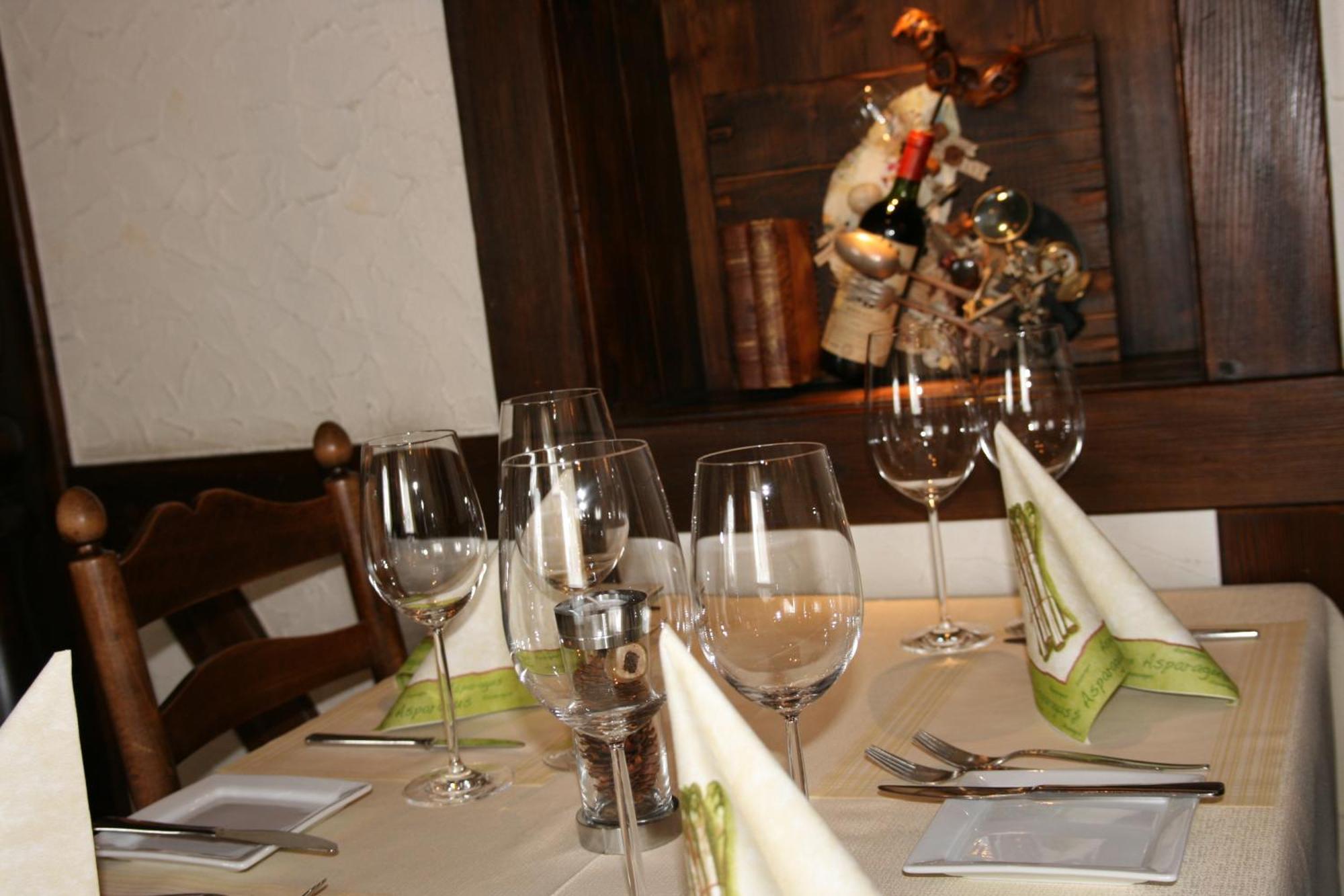 Hotel Glaernisch Hof Хорґен Екстер'єр фото
