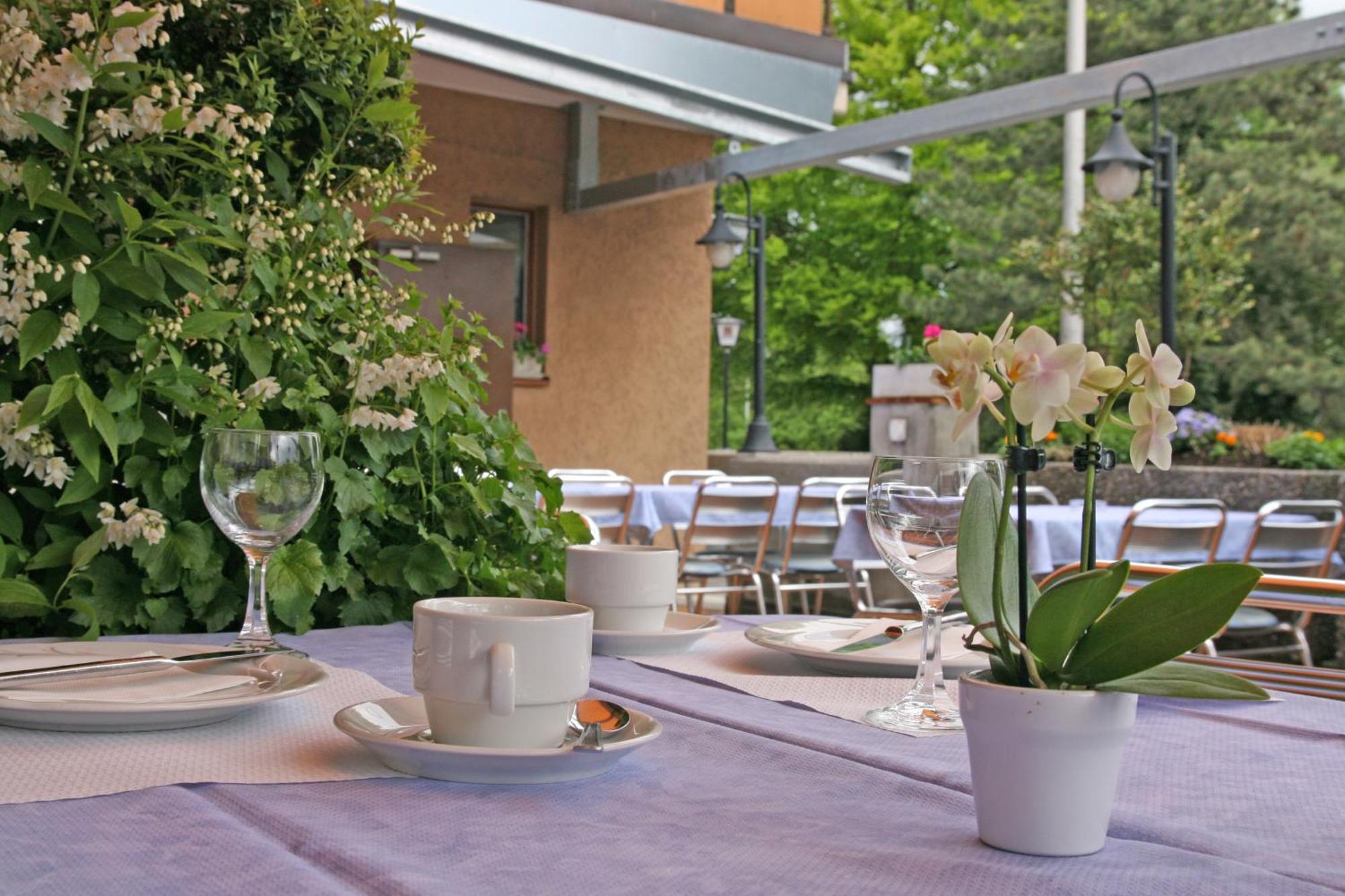 Hotel Glaernisch Hof Хорґен Екстер'єр фото