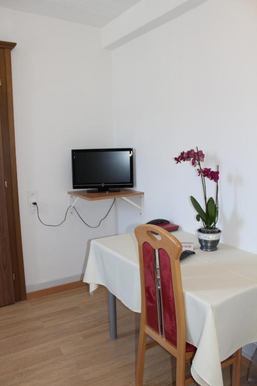 Hotel Glaernisch Hof Хорґен Номер фото